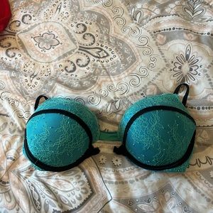 Victoria Secret Bombshell Bra 34C
